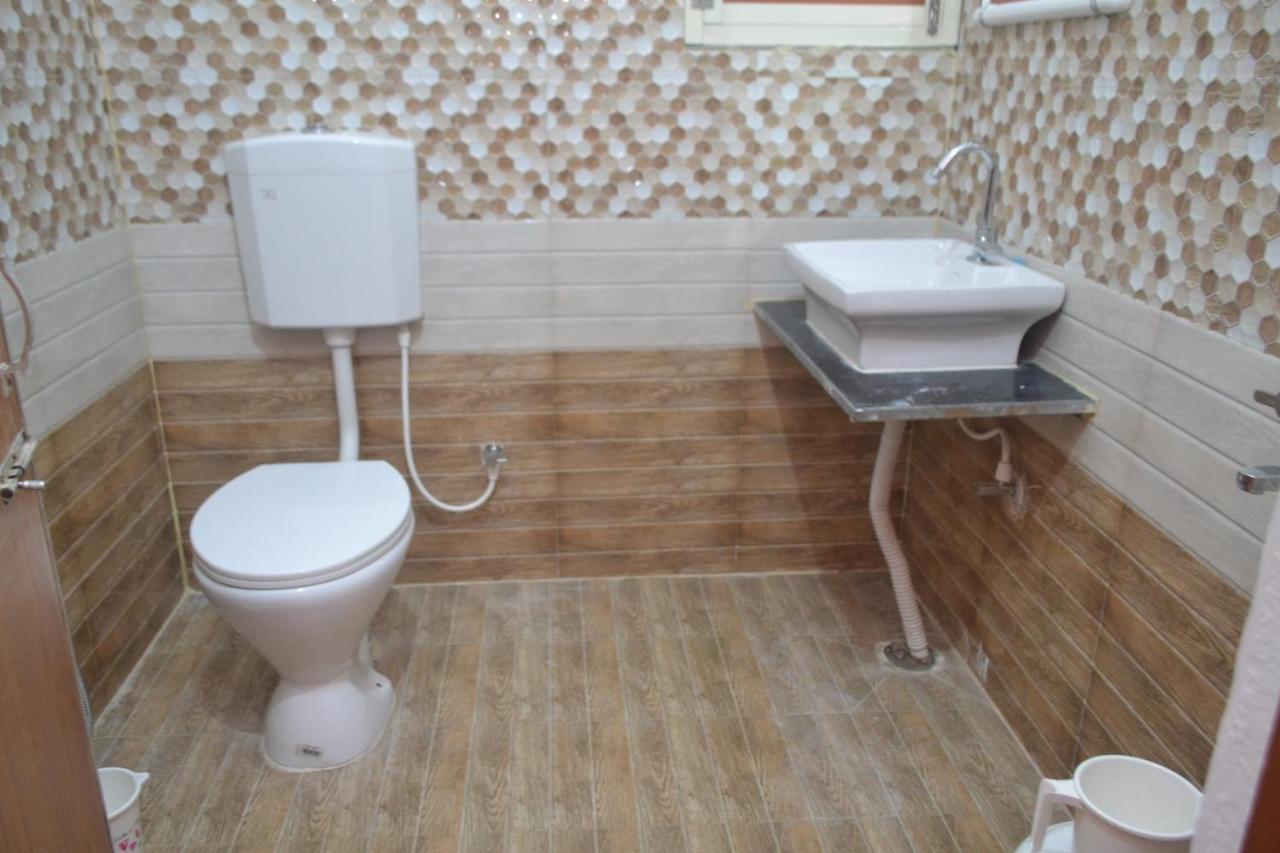 Hotel Golden Palace Kendrapara מראה חיצוני תמונה